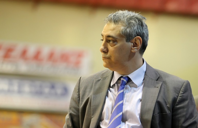 Κουφός