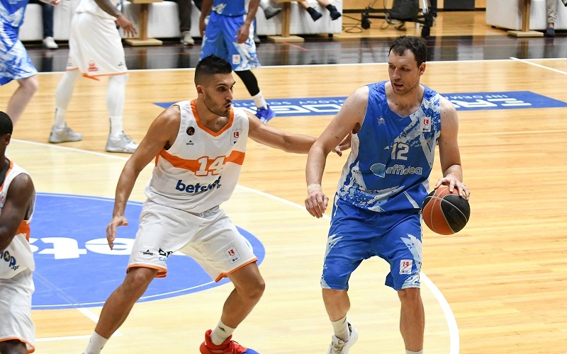 Ιωνικός
