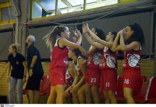 Κρόνος κορασίδες