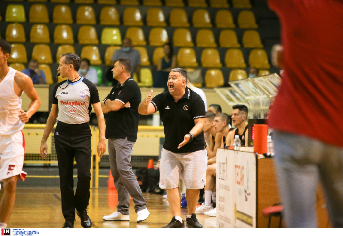 Γιατράς