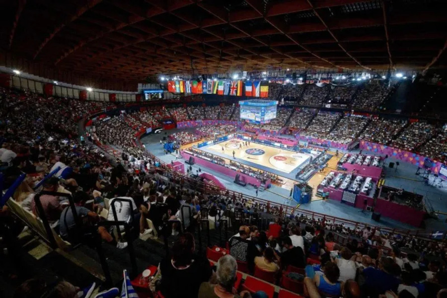 Ρεκόρ προσέλευσης θεατών σε έναν αγώνα Ευρωμπάσκετ Γυναικών στον 21ο αιώνα!