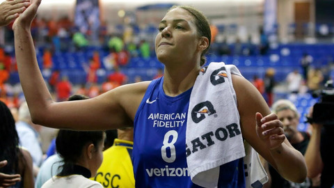 Ασύλληπτο ρεκόρ στο WNBA: Παίκτρια έβαλε 53 πόντους με 77% ευστοχία!