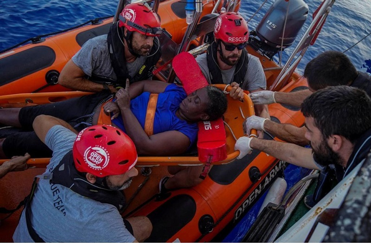 Η συγκλονιστική ανάρτηση του Μαρκ Γκασόλ αφού έσωσε πρόσφυγες στη Μεσόγειο (pic)
