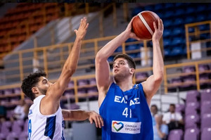 Πατρίκης: &quot;Ιδιαίτερη τιμή να φορέσω τη φανέλα του Πανιωνίου&quot;