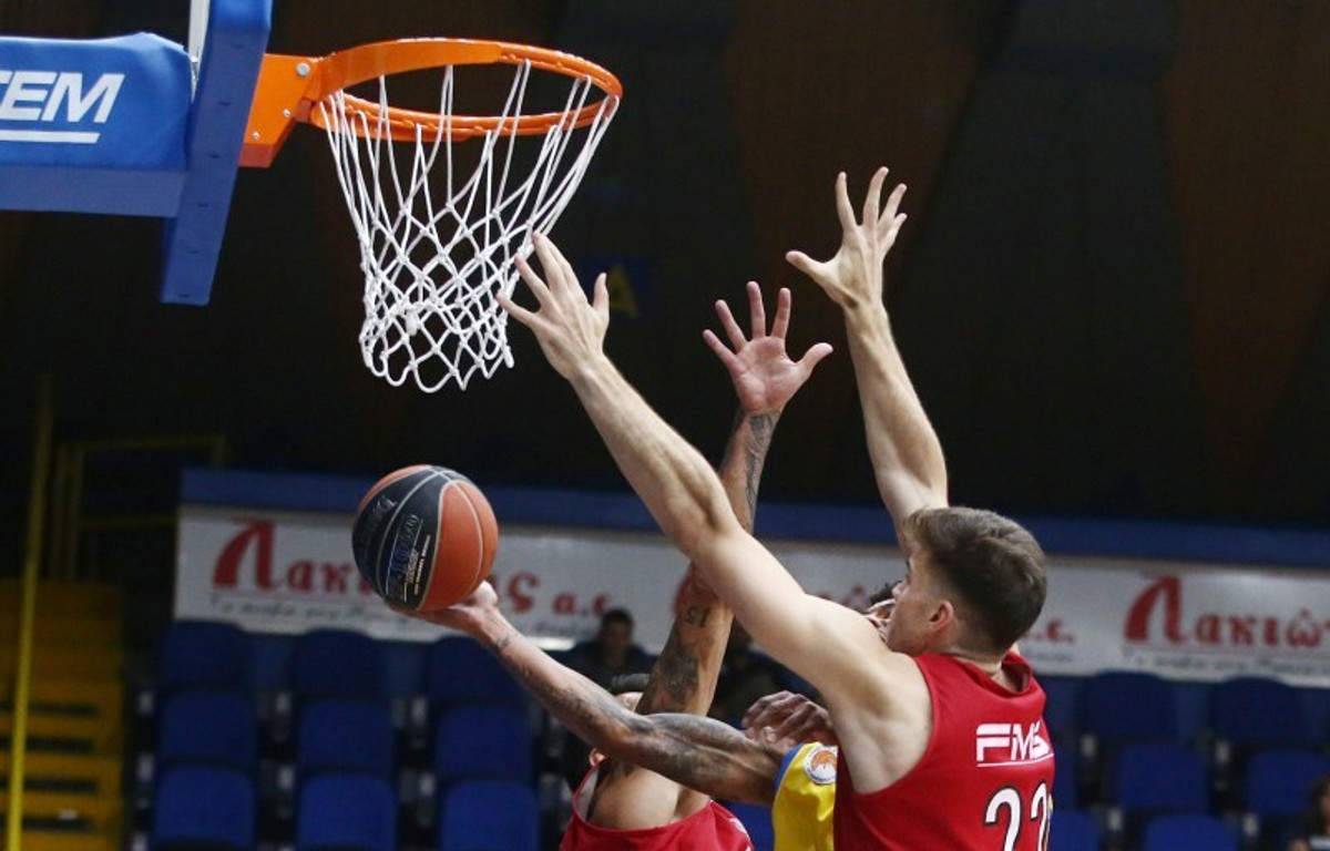 Ολυμπιακός: Νίκη με 72-68 στο Περιστέρι χωρίς Σπανούλη κι άλλους τέσσερις (gallery)