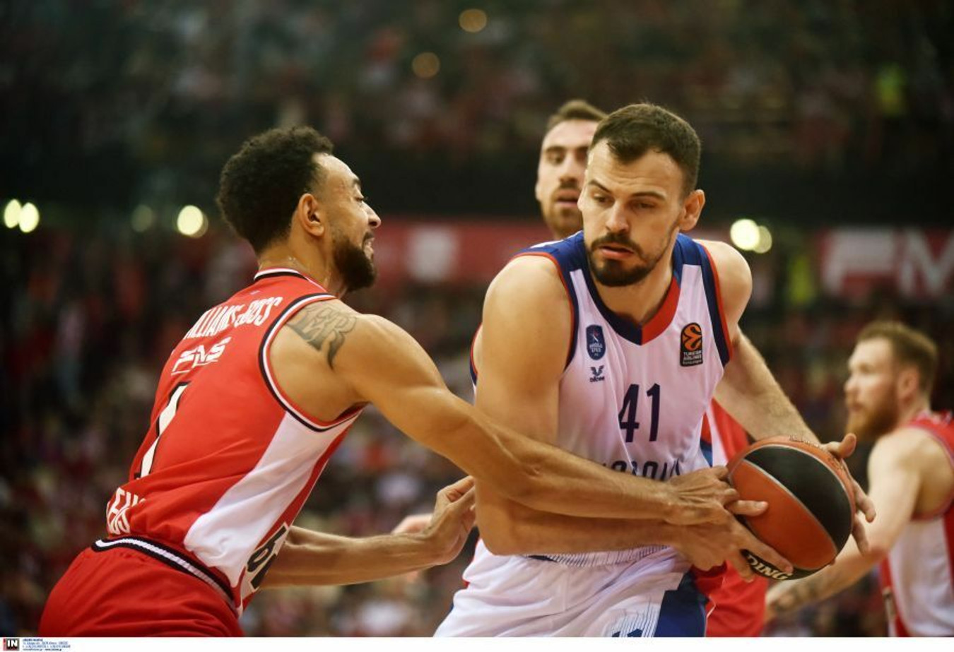 Εφές-Ολυμπιακός: Με ανεβασμένη ψυχολογία για το 7-0 (19:30)