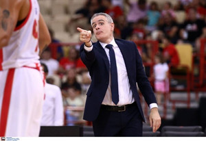 Καστρίτης: &quot;Δεν έχω κάποιο σχόλιο για Μαντζούκα, αφοσιωμένοι στο παιχνίδι μας&quot;