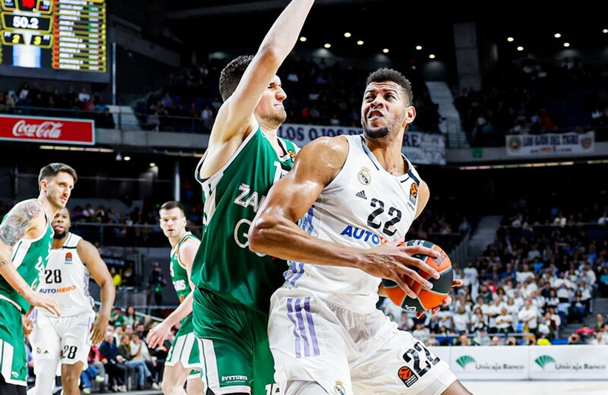 &quot;Πάρτι&quot; και κορυφή η Ρεάλ, 96-69 τη Ζαλγκίρις (vid)