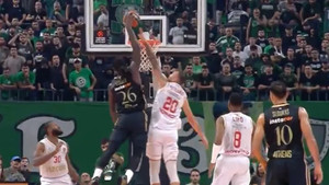 Euroleague Top-10: Στην κορυφή το απίθανο κάρφωμα του Λεσόρ (video)