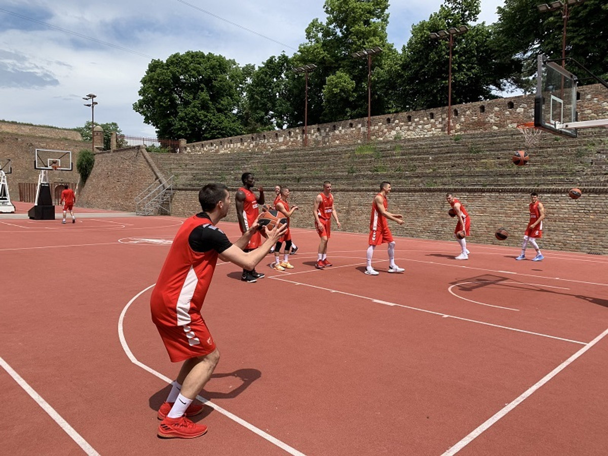 Άρχισε προπονήσεις και ο Ερυθρός Αστέρας (pics)