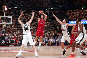 Αρμάνι Μιλάνο-Βίρτους Μπολόνια 79-72: Με εντυπωσιακό Σιλντς μια ανάσα από τον τίτλο!