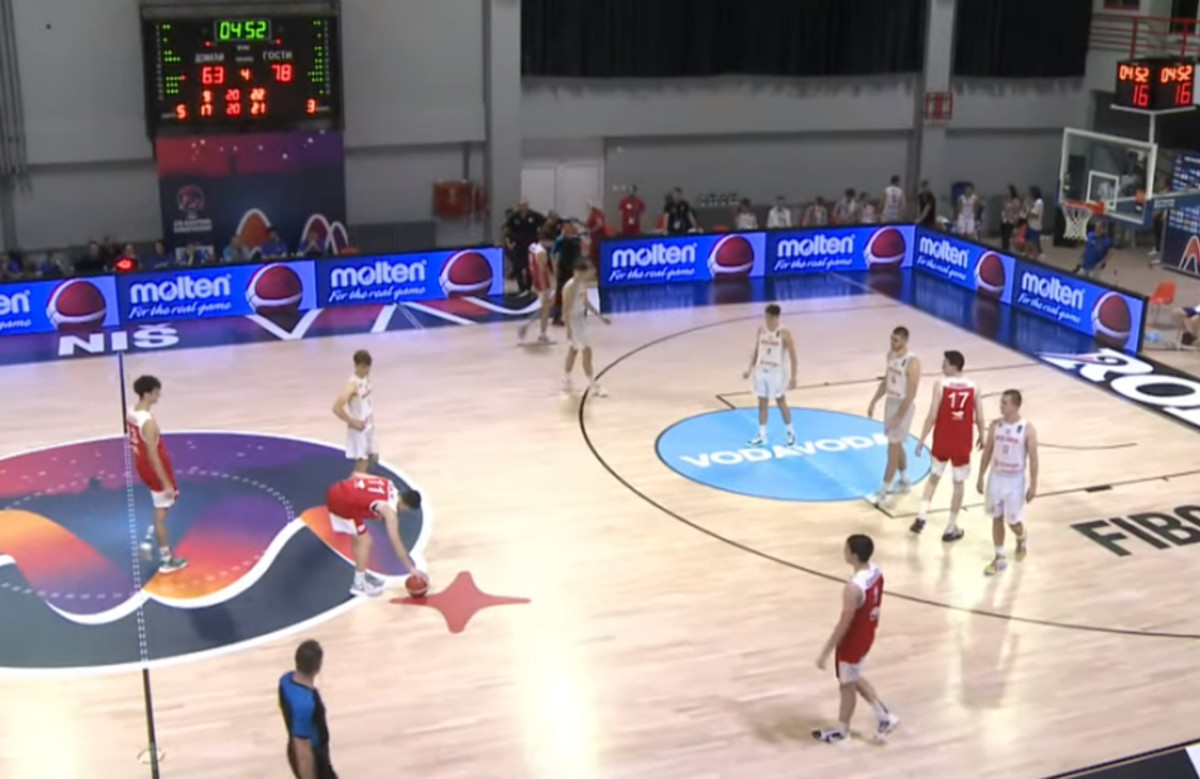 Τραγικές καταστάσεις στο EuroBasket U18 και... πασούλες στο Πολωνία-Τουρκία! (vid)