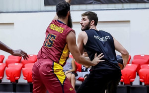 Πρώτα νίκη, μετά δείπνο από την οικογένεια Μπούμπουρα στον Ήφαιστο