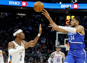 Ήττα των Μπακς 105-121 από τους Θάντερ παρά το triple double του Γιάννη (vid)