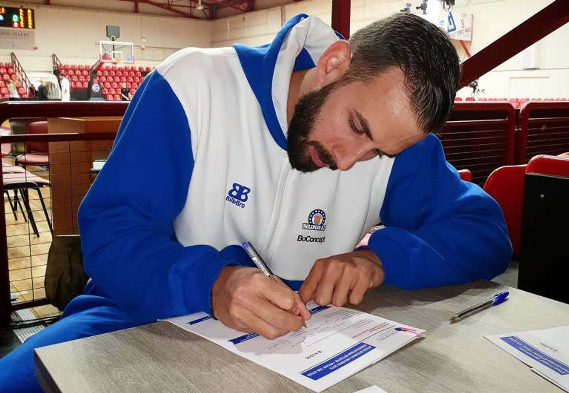 Δότης μυελού των οστών έγινε στη Λήμνο ο Βλάντο Γιάνκοβιτς (pics)