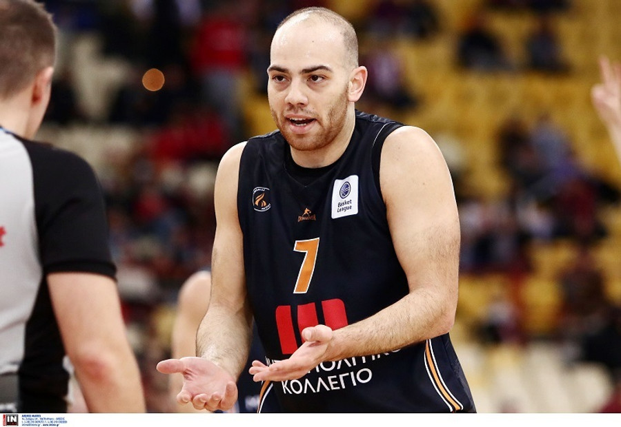 Απόλλων Π.-Λαύριο 70-65: Με σούπερ Μουράτο!