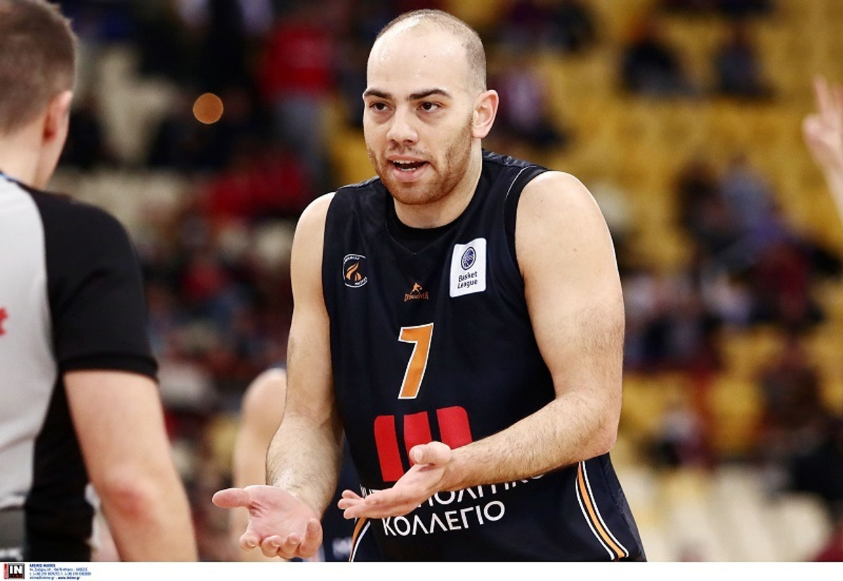 Απόλλων Π.-Λαύριο 70-65: Με σούπερ Μουράτο!