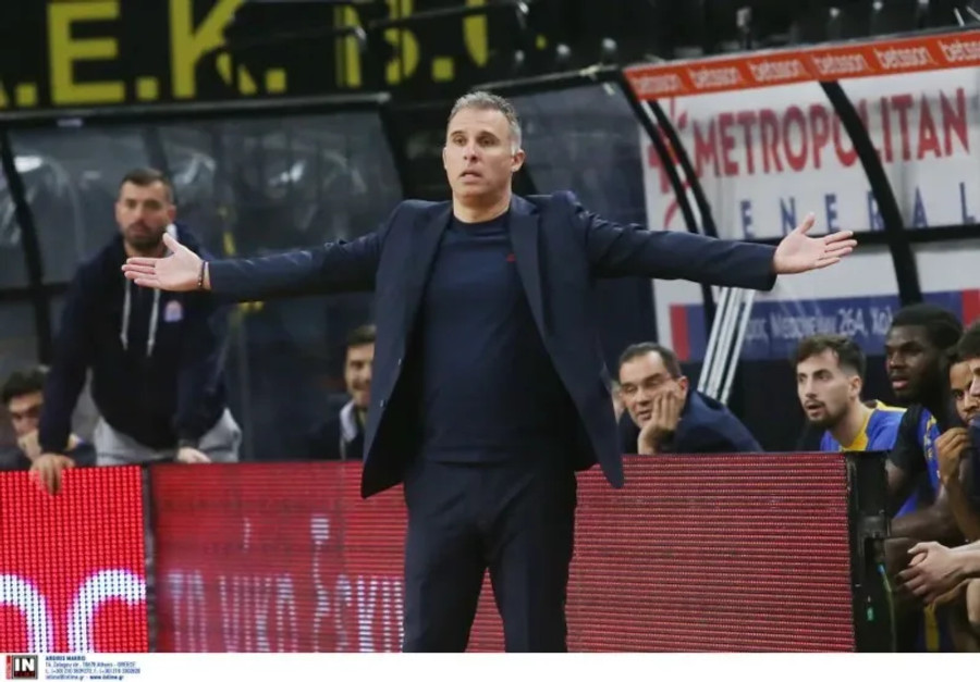 Μέξας: "Όσο το δυνατόν πιο ανταγωνιστικοί κόντρα στον Ολυμπιακό”