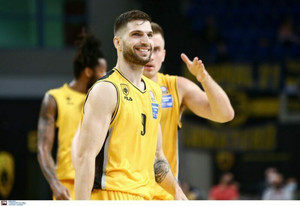 Basket League Top-10: Στην κορυφή το εντυπωσιακό κάρφωμα του Πετρόπουλου (vid)