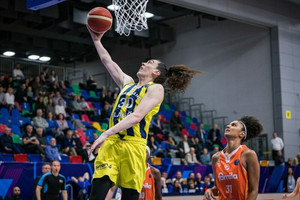 EuroLeague Γυναικών: Η Φενέρ της Στιούαρτ άφησε εκτός τελικού τη Φαμίλα Σκίο του Δικαιουλάκου