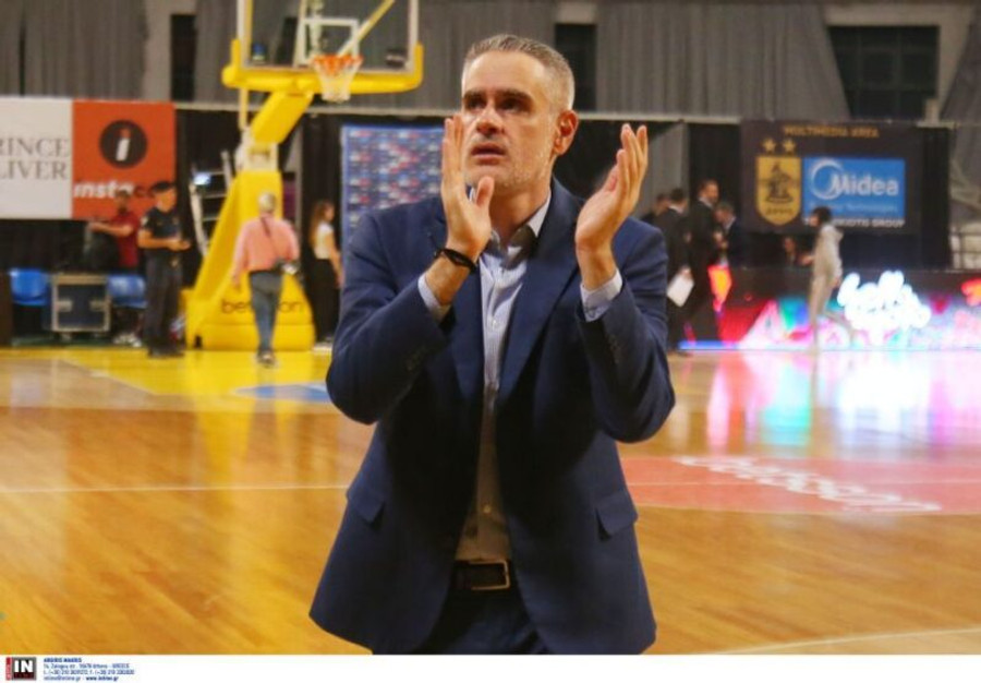 Καστρίτης: "Σας ευχαριστώ όλους, τιμή και προνόμιο να είσαι προπονητής του 'Αρη"