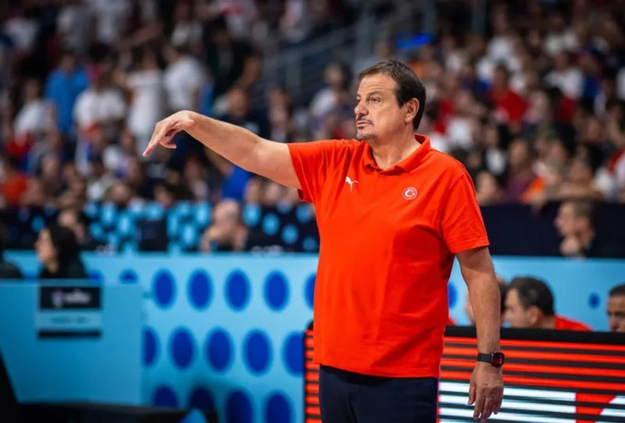 Κορυφαίος προπονητής του EuroBasket 2025 o Εργκίν Αταμάν (pic)