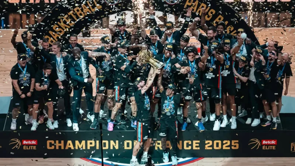 Η απονομή στην Παρί - Στην μπανιέρα ο MVP Σορτς και ο Σπλίτερ! (vids)