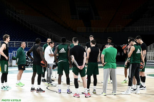 Παναθηναϊκός: Αγιασμός στο ΟΑΚΑ πριν από την προπόνηση