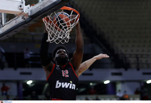 Ολυμπιακός-Λαύριο 99-64: Τρομερές φάσεις από Μάρτιν, Βεζένκοφ και Γουόκαπ (vids)