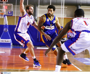 &quot;Επνιξε&quot; τον Πανιώνιο και έφυγε με το 61-48 το Περιστέρι (pics)