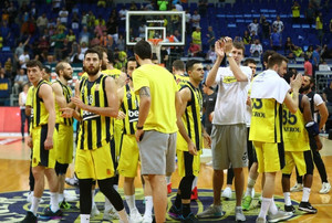 Μισή, αλλά &#039;&#039;καυτή&#039;&#039; η Φενέρμπαχτσε απέναντι στην Τόφας! (vids)