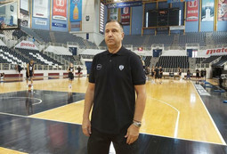 Τακιανός: &quot;Να φτιάξουμε γρήγορα ένα δυνατό σύνολο&quot;!