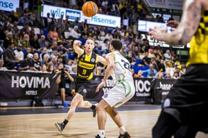 Μαγεία Χουέρτας στη νίκη της Τενερίφης 83-77 επί της Τόφας