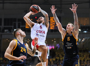 VTB League: Με Τζέιμς-Χάινς στο τέλος η ΤΣΣΚΑ την Λοκομοτίβ