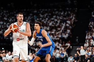 Έστειλε μήνυμα η Σερβία 79-67 στη Γαλλία (vids)