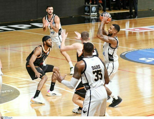 Απόλλων Π.-Προμηθέας Π.: Το buzzer beater του Σβαρτζ (video)