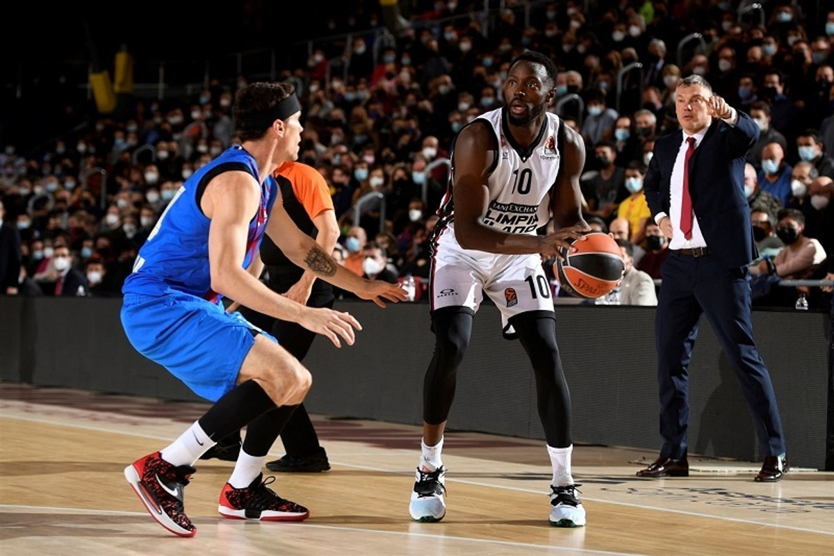Τα highlights της μεγάλης νίκης της Αρμάνι Μιλάνο στη Βαρκελώνη (video)