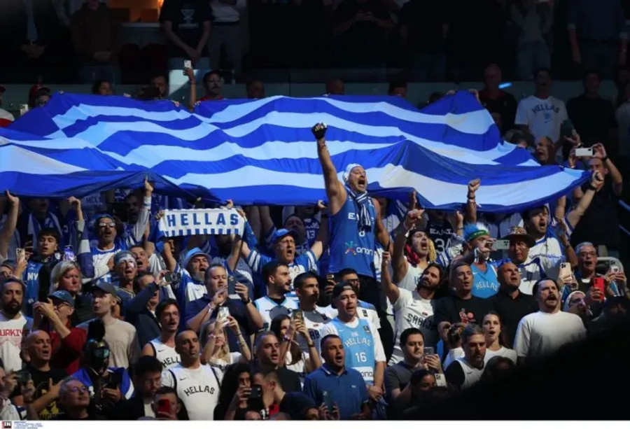 Εθνική: Αποθέωση στην αναχώρηση για την Arena Riga (vid)
