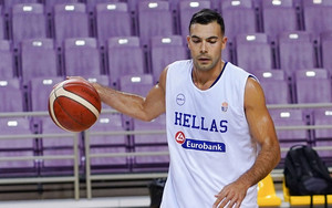 &quot;Πετάει&quot; για Κίνα ο Σλούκας, τελευταία στιγμή το &quot;κόψιμο&quot; από Σκουρτόπουλο
