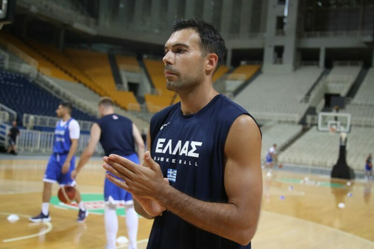 Σλούκας: &quot;Υπάρχει αισιοδοξία και ταλέντο, αλλά χρειάζεται πολλή δουλειά&quot; (vid)