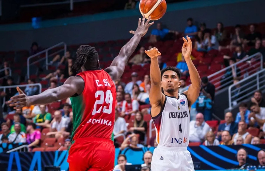Μάοντο Λο: Η FIBA τον μετέτρεψε σε... Κάρι! (pics)