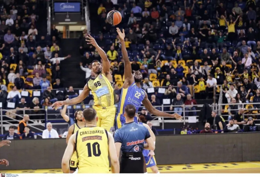 Live: Άρης Μidea-Λαύριο DHI 82-65 (τελικό)