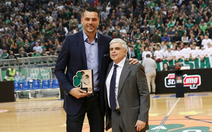 Τίμησε τον Κώστα Τσαρτσαρή ο Παναθηναϊκός (pics)