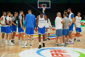 Εθνική: Η πρώτη προπόνηση στη Mall of Asia Arena (vid &amp; pics)