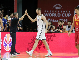 FIBA World Cup highlights: Ο Παπαγιάννης έβαλε στα... καλάθια το Μαυροβούνιο! (vid)