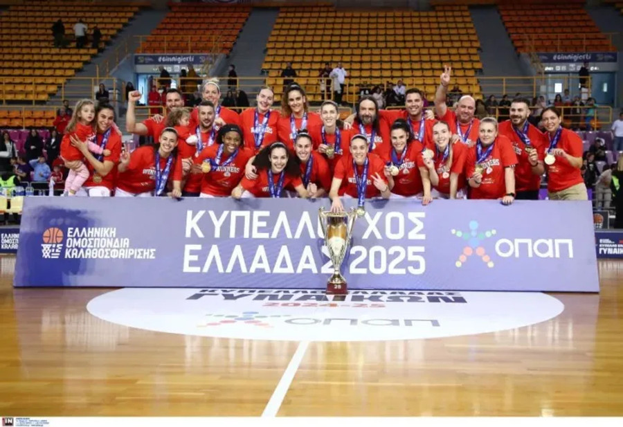 ΚΑΕ Ολυμπιακός: Τα συγχαρητήρια στην ομάδα γυναικών για την κατάκτηση του Κυπέλλου (pic)
