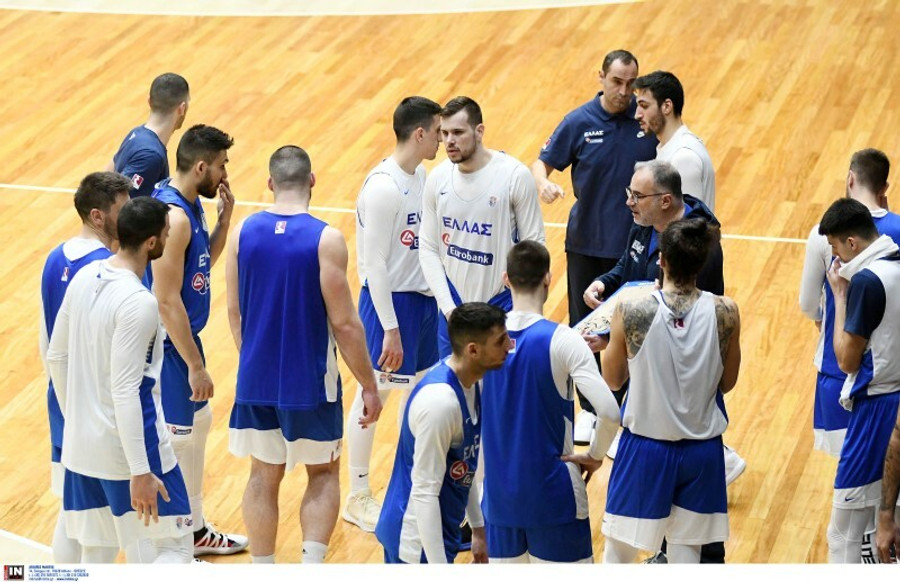 Απαρτία στην Εθνική, παρούσα και η ΕΟΚ (pics)