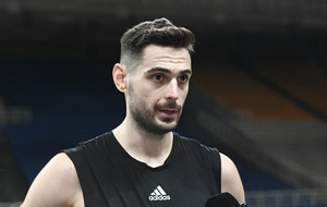 Παπαπέτρου: &quot;Με αμυντική προσήλωση κόντρα στην Παρτιζάν&quot;