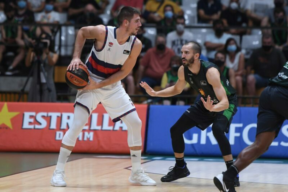 Μπανταλόνα-Μπασκόνια 72-61: Ήττα χωρίς Γκιεντράιτις πριν από το ΣΕΦ