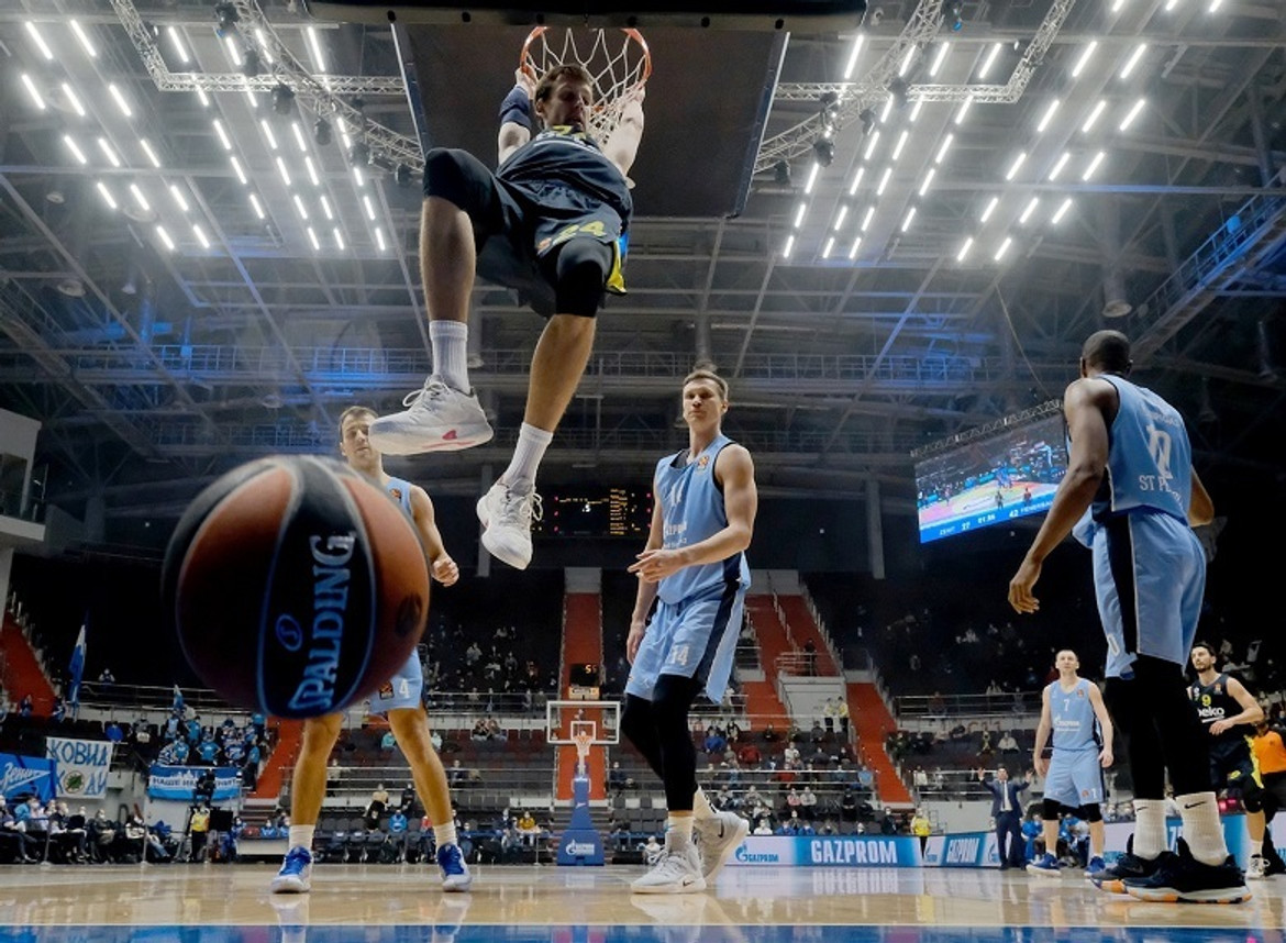 Με Βέσελι και Σπανούλη-Ζαν Σαρλ το Top-10 της EuroLeague (vid)